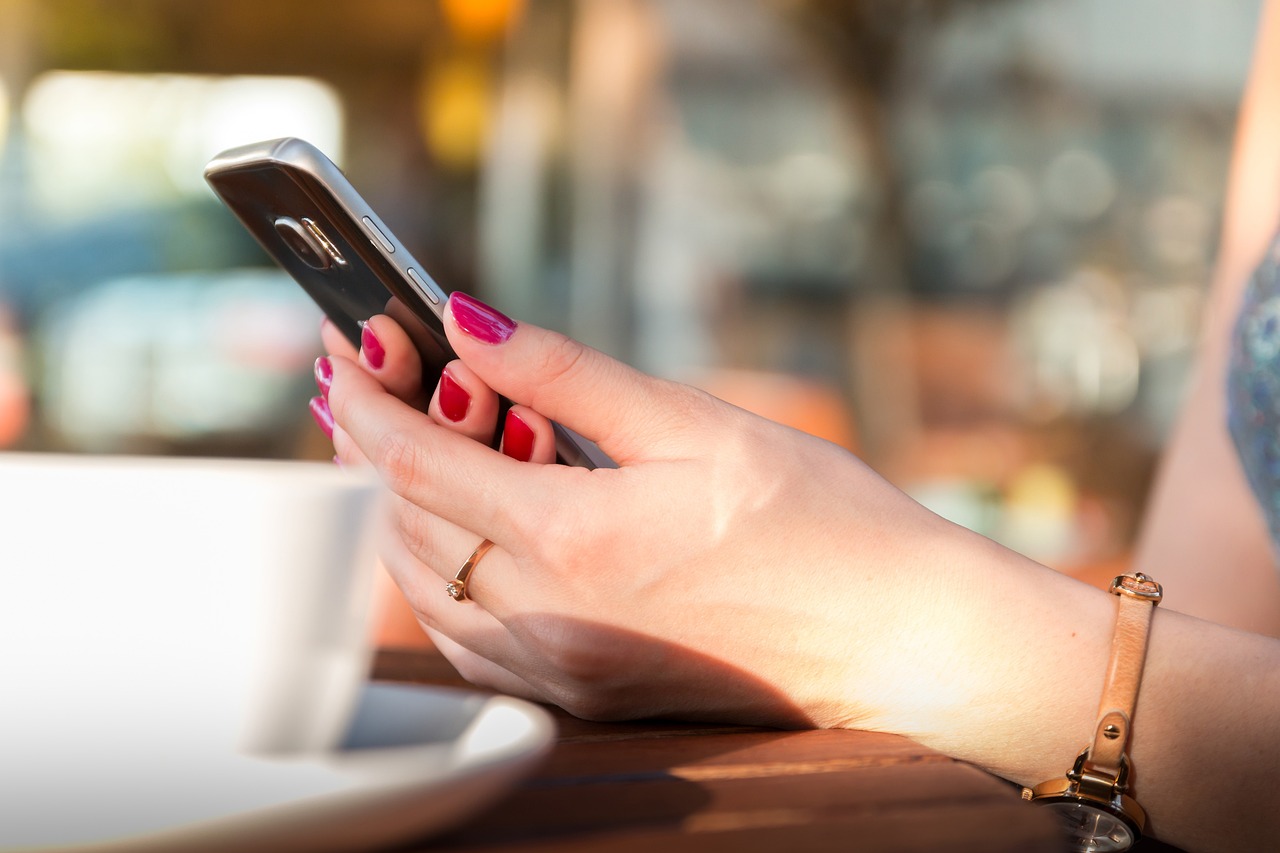 7 février 2025À la une Actualités Réseaux et Télécom Marché mondial des smartphones : Une croissance importante en 2024 !