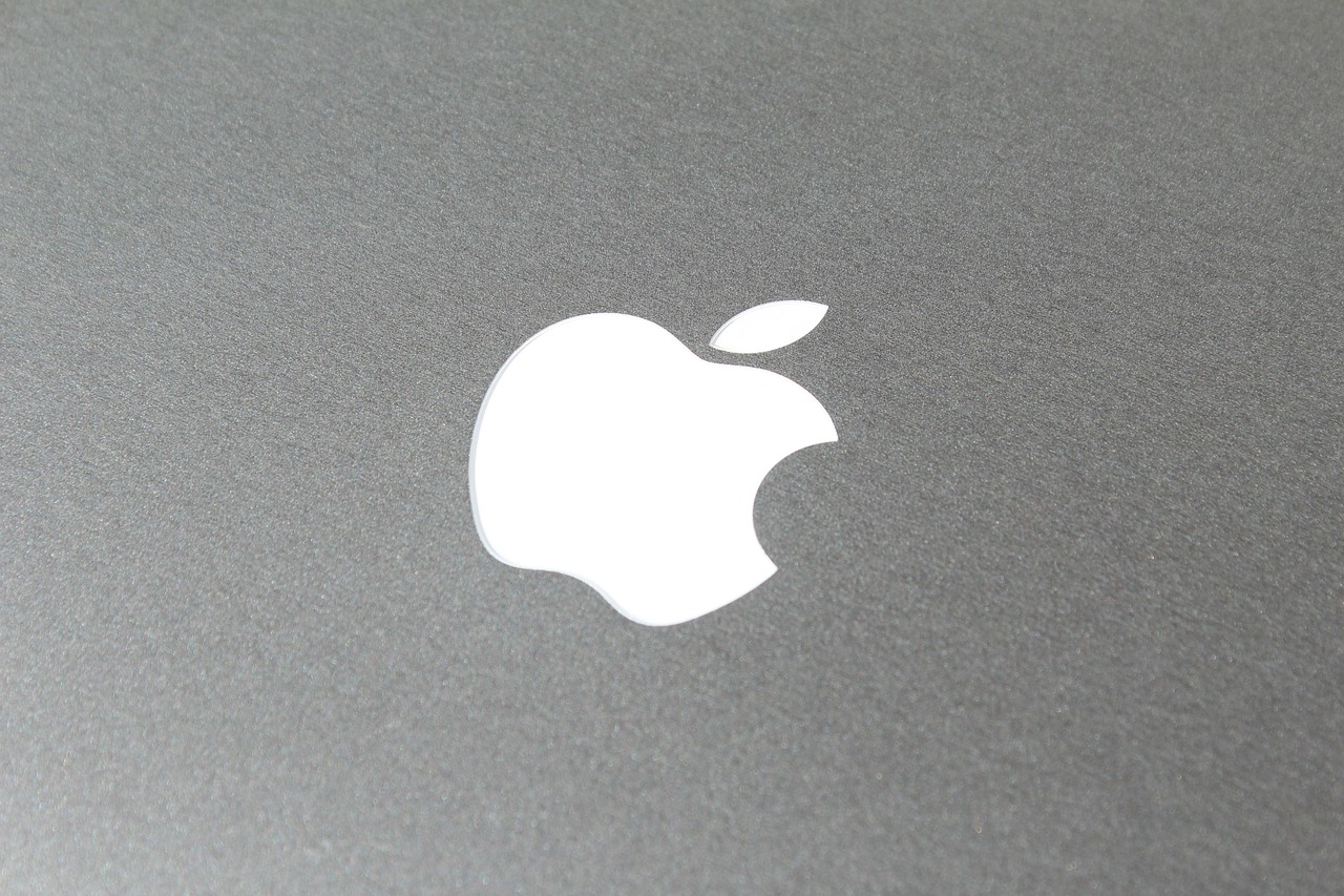 15 juillet 2025À la une Actualités Mobilité Apple se plie aux règles européennes : un coup de pouce aux fournisseurs d’applications